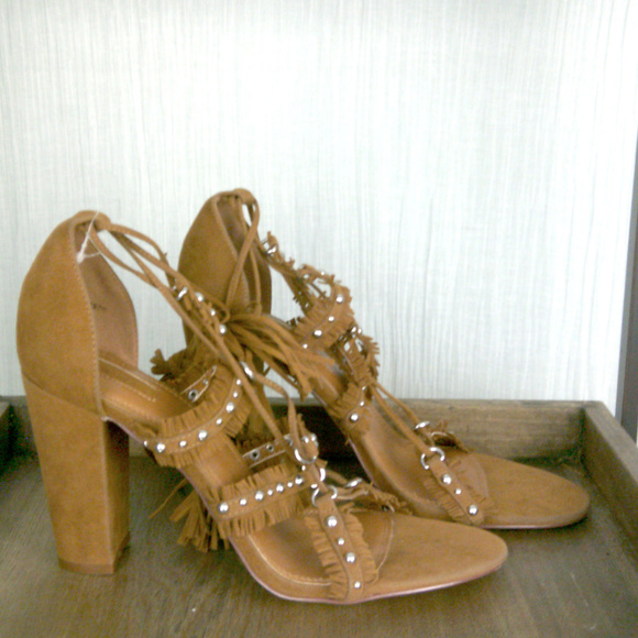 Faux Suede Fringed Chunky Heels - Picture 4 of 7